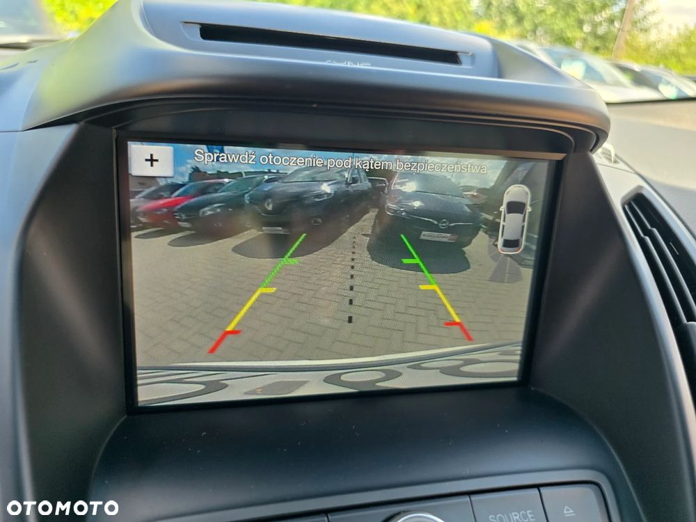 Ford Kuga - 32