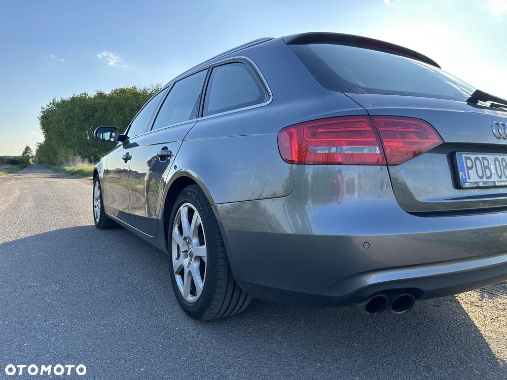 Audi A4 Avant - 10