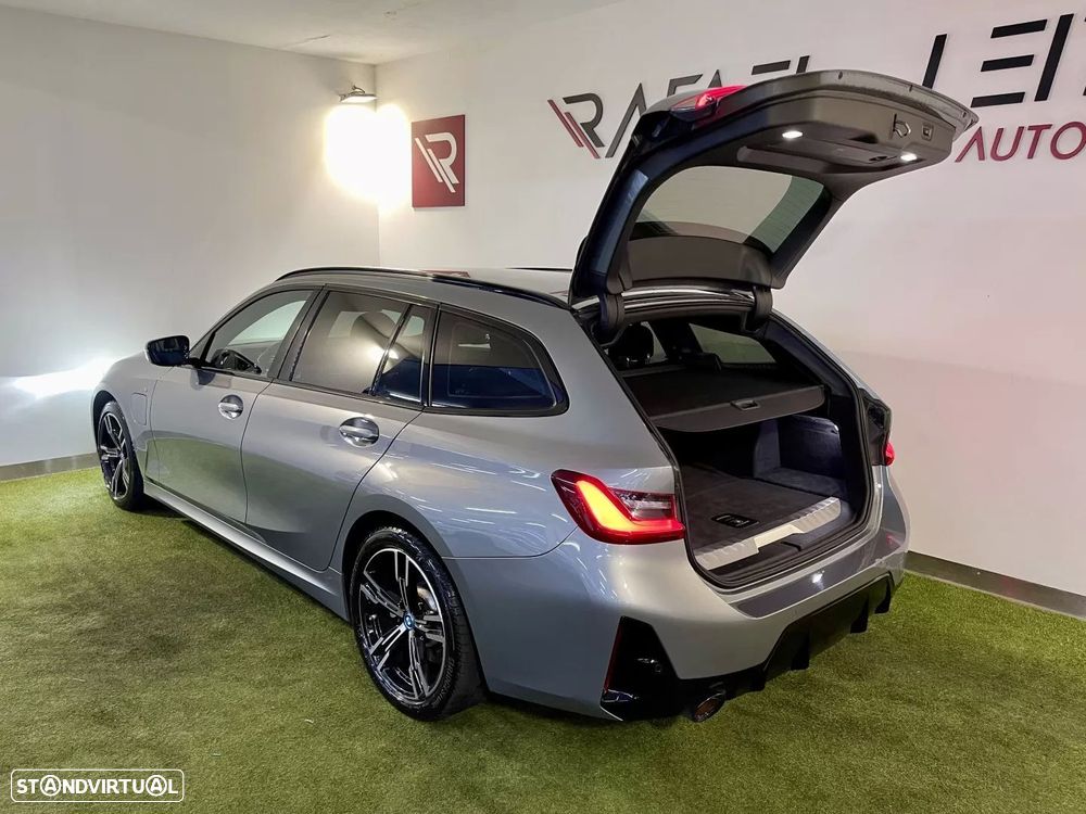 BMW 320 e Pack Desportivo M Auto - 42