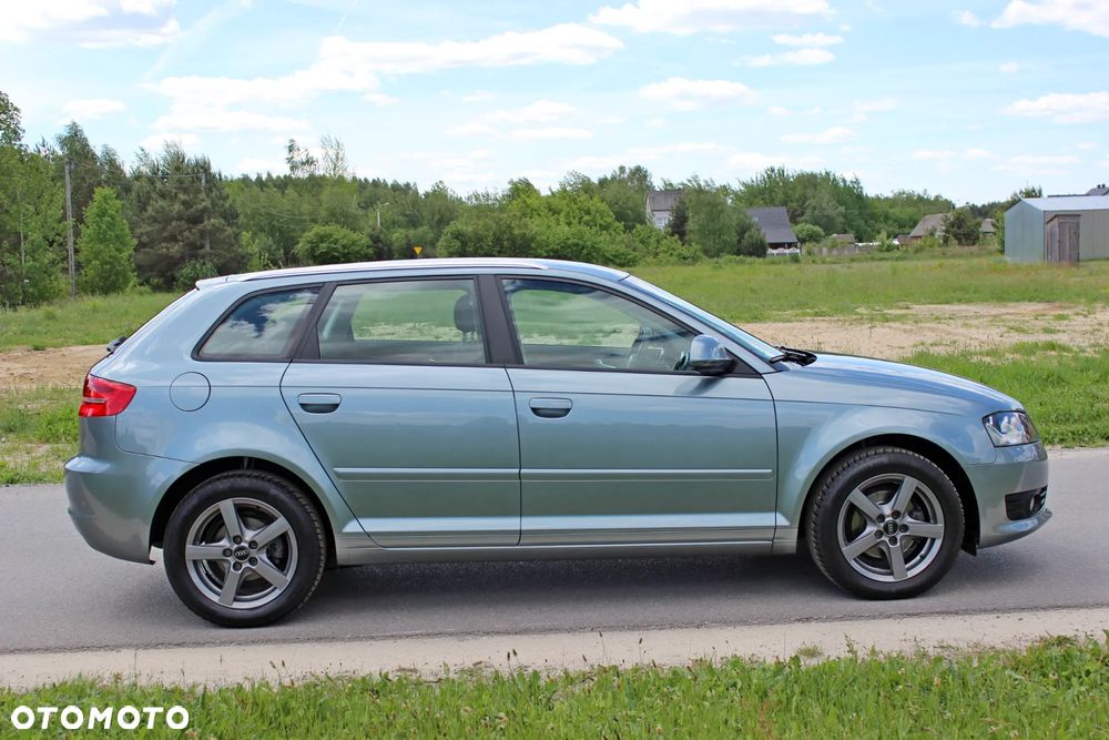 Audi A3 Sportback 1.6 Ambition - 8