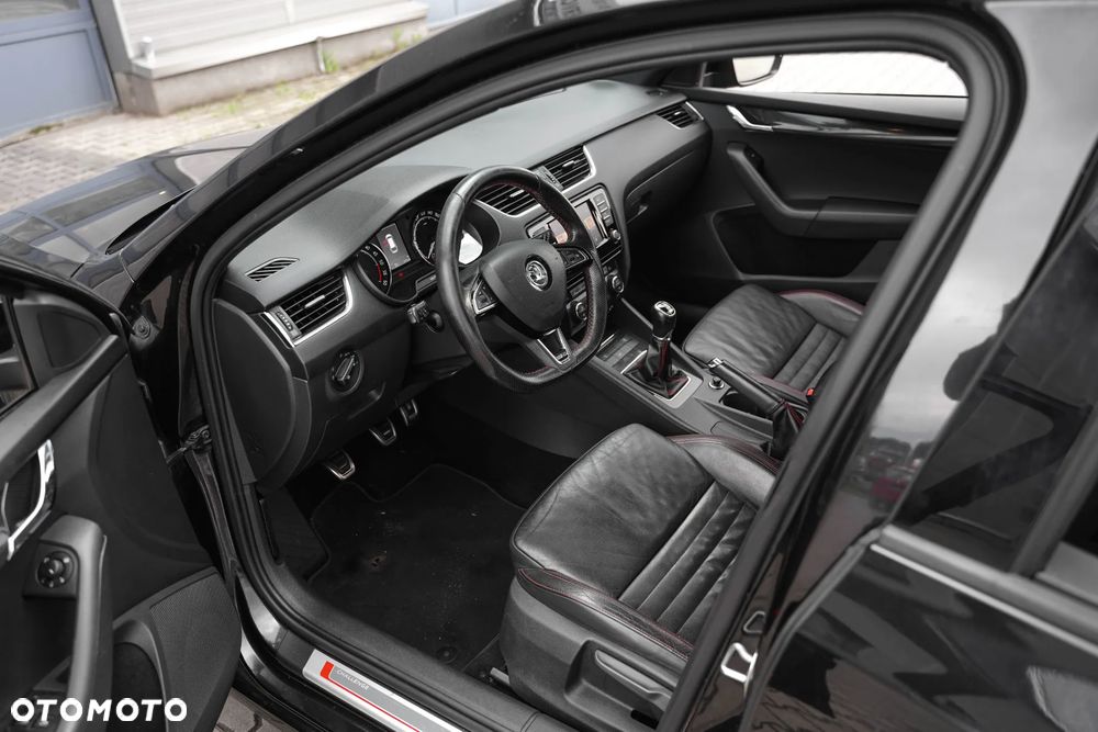Skoda Octavia 2.0 TDI RS - 13