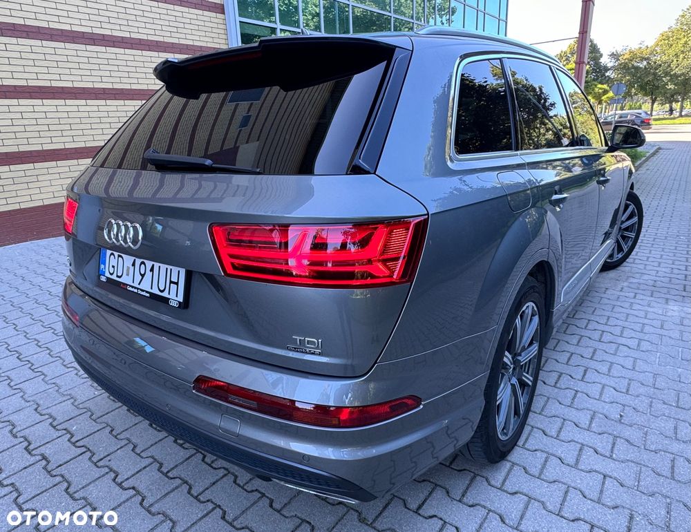 Audi Q7 - 12