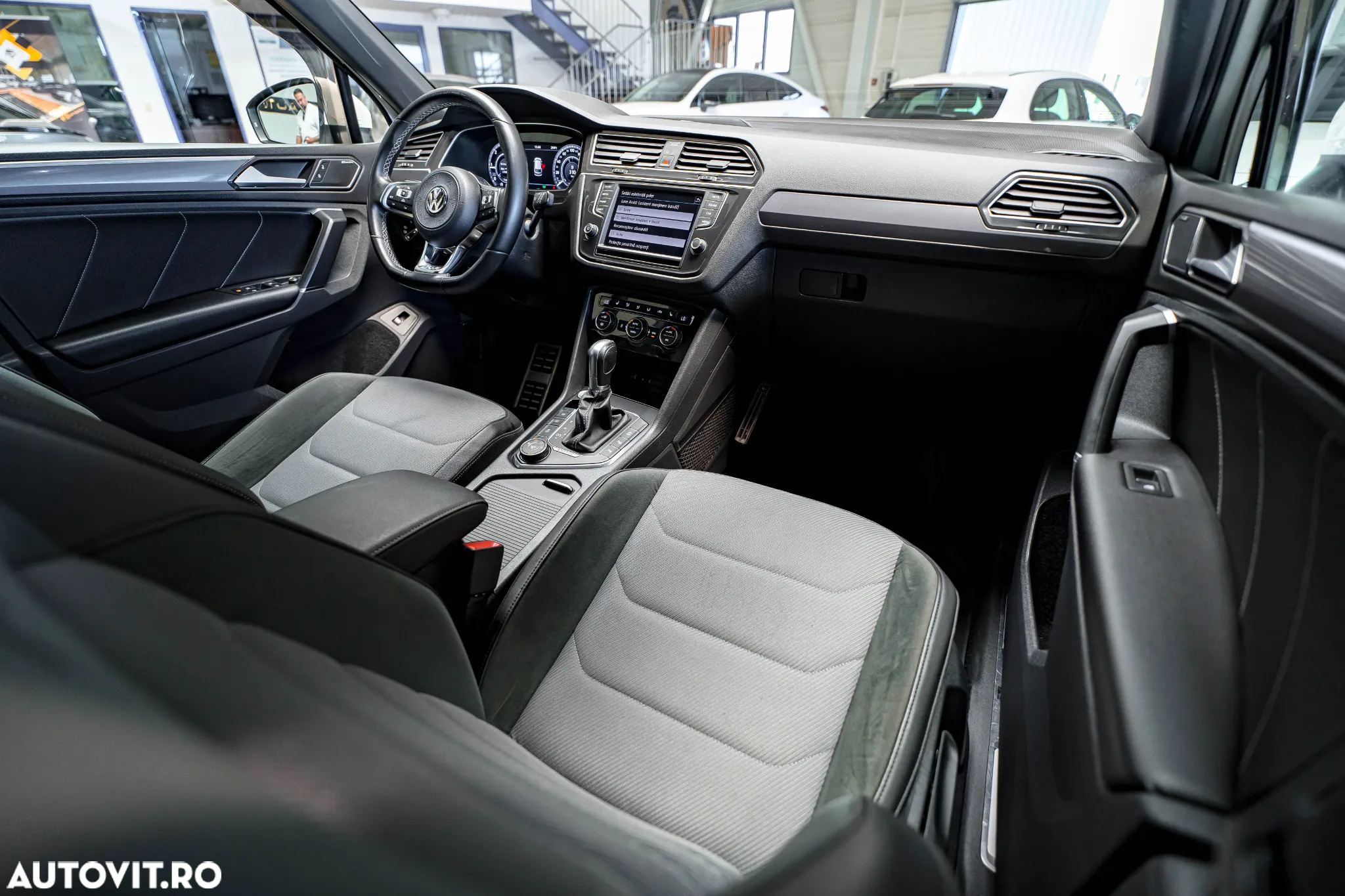 Volkswagen Tiguan 2.0 TDI DSG 4Mot Highline - 18