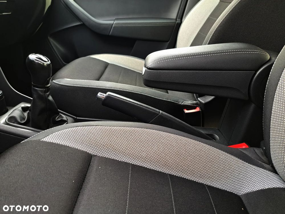 Skoda RAPID 1.0 TSI Ambition - 30