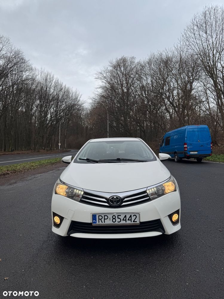 Toyota Corolla 1.4 D-4D Comfort - 2