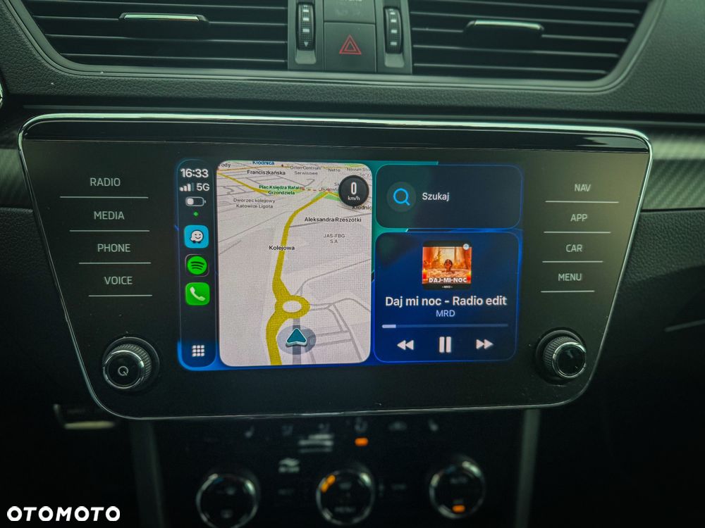 Skoda Superb 2.0 TSI Sportline DSG - 16