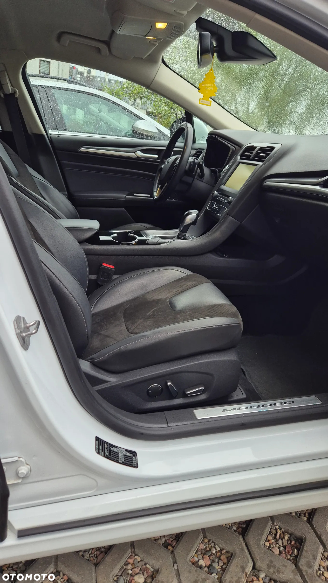 Ford Mondeo 2.0 TDCi Titanium PowerShift - 17
