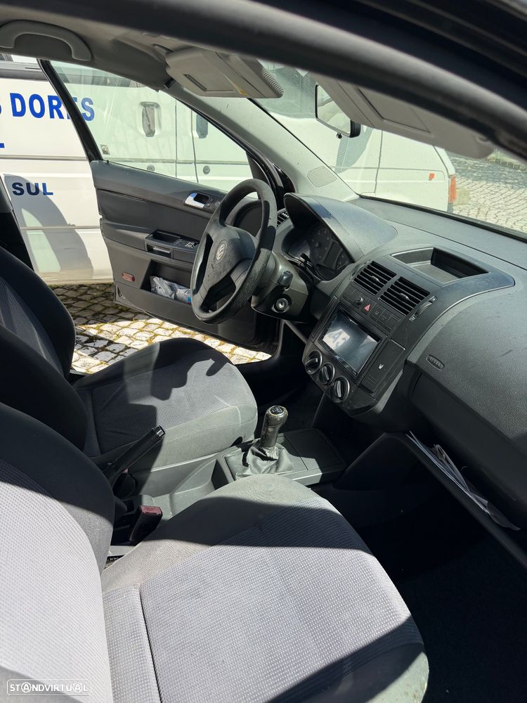 VW Polo 1.4 TDi Confortline - 9