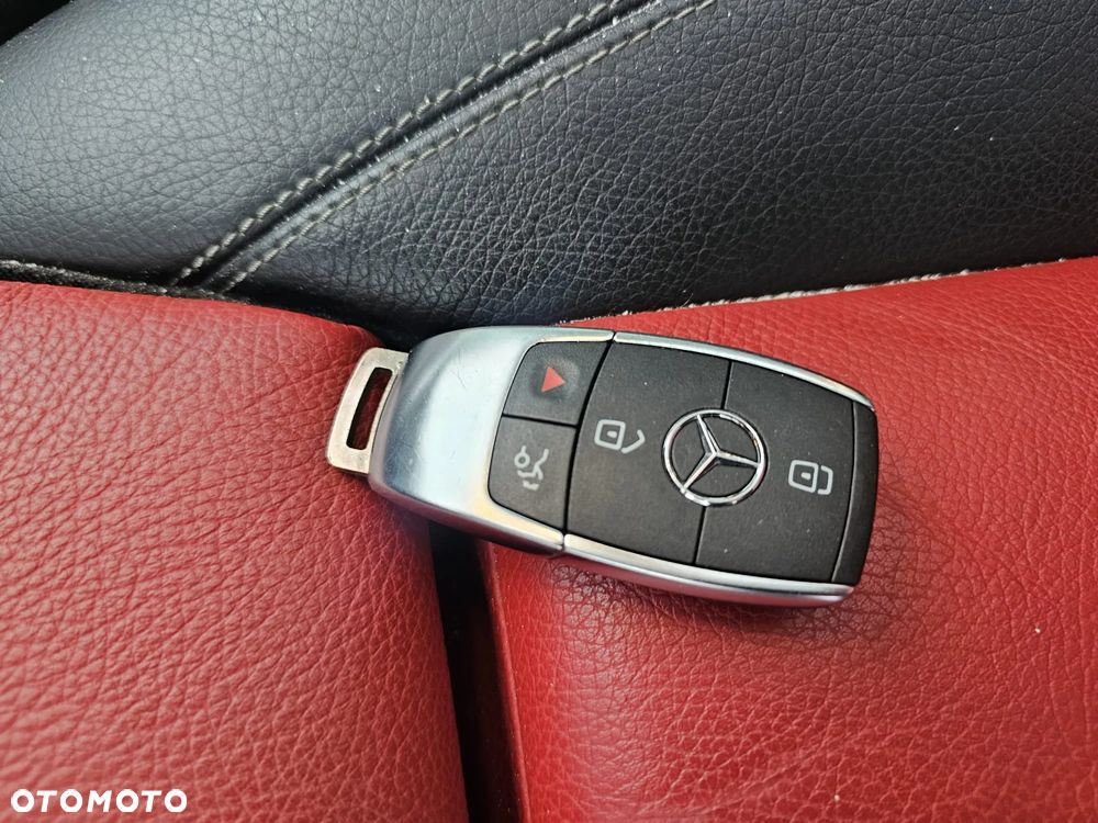 Mercedes-Benz GLA 250 4Matic 8G-DCT AMG Line - 8