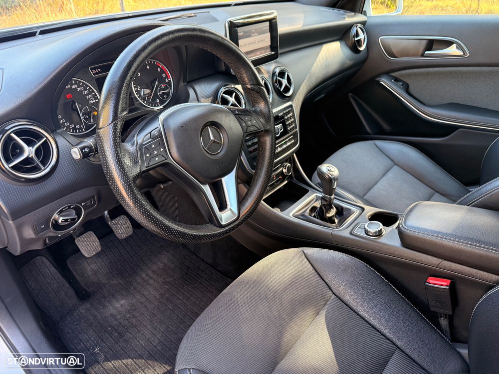 Mercedes-Benz A 180 - 9