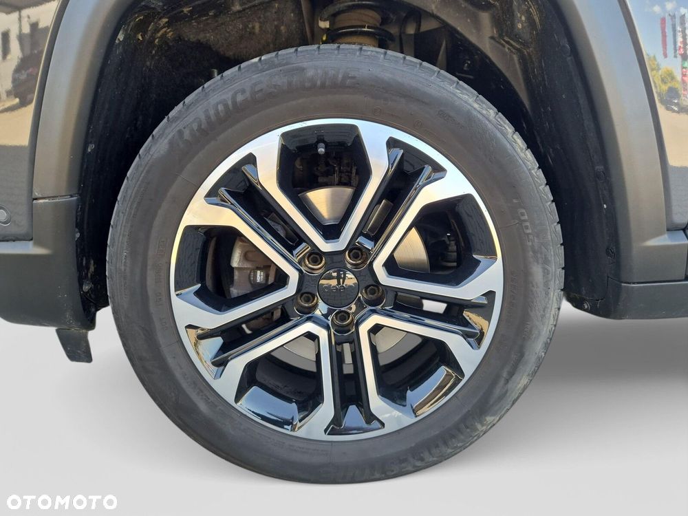 Jeep Compass - 29