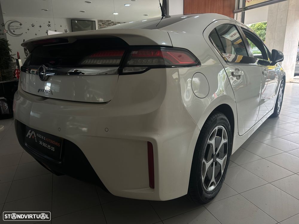 Opel Ampera 1.4 Ecotec Cosmo - 4