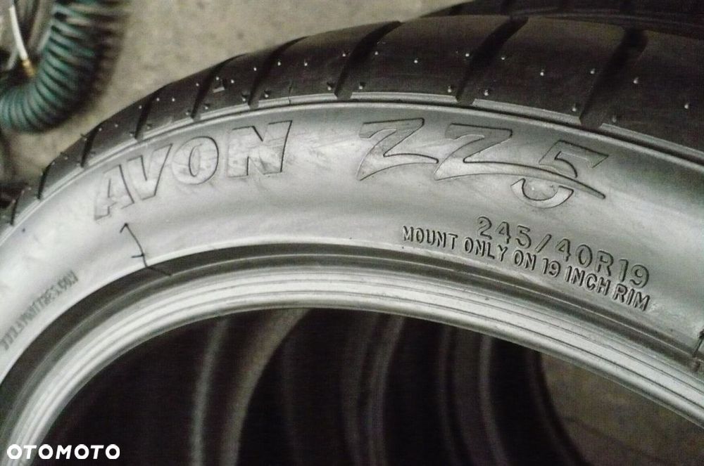 AVON ZZ5 245/40R19 6,7mm 2020 - 3