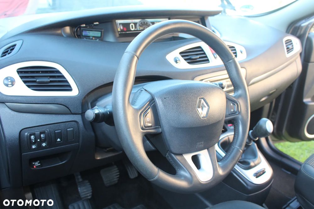 Renault Scenic - 38