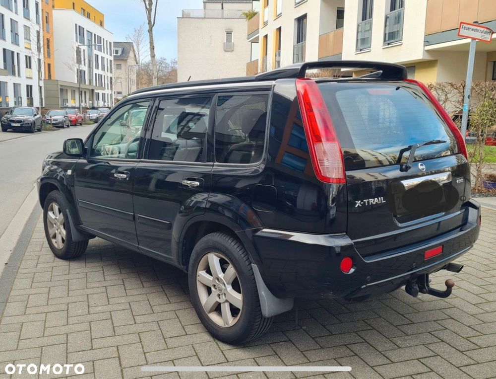 Nissan X-Trail - 2