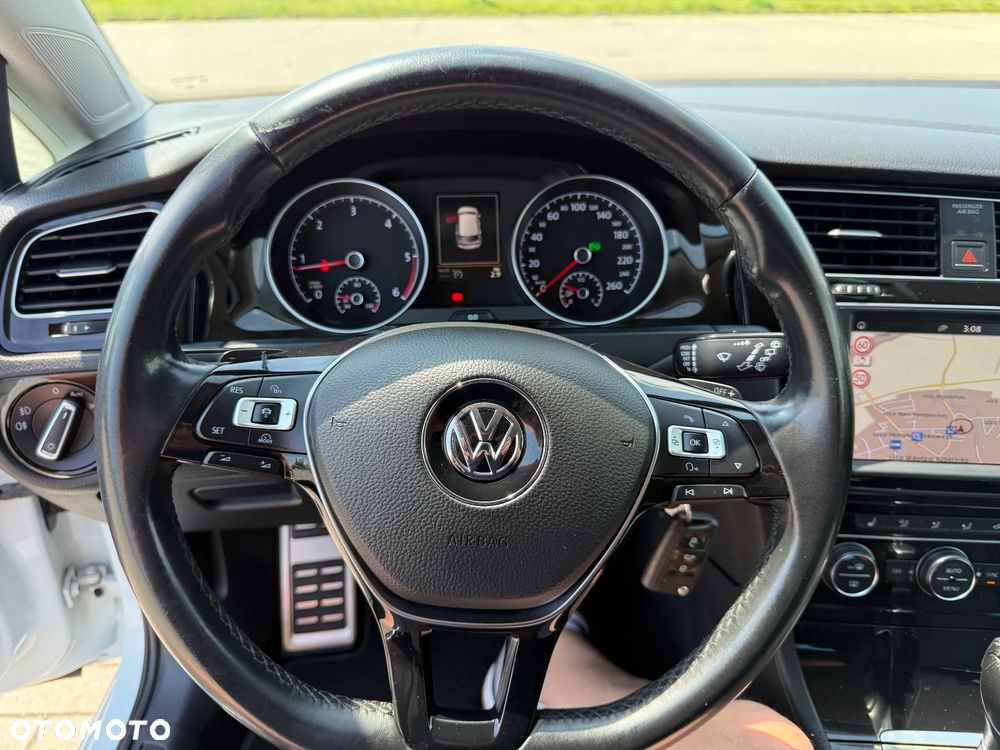 Volkswagen Golf 2.0 TDI BlueMotion Technology DSG Allstar - 19