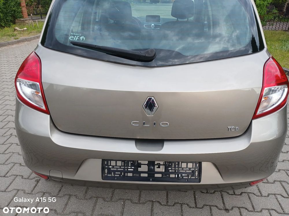 Renault Clio TCe 100 TomTom Edition - 15