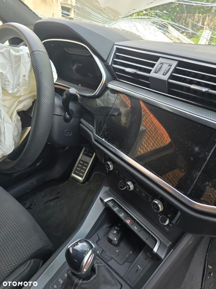 Audi Q3 - 22