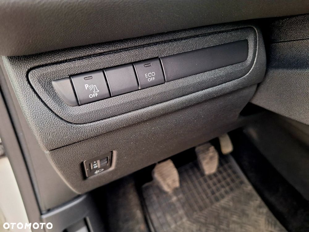 Peugeot 208 1.2 PureTech Active - 10