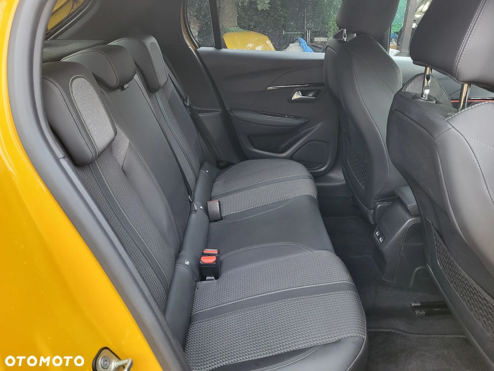 Peugeot 208 1.2 PureTech GT Line S&S EAT8 - 31