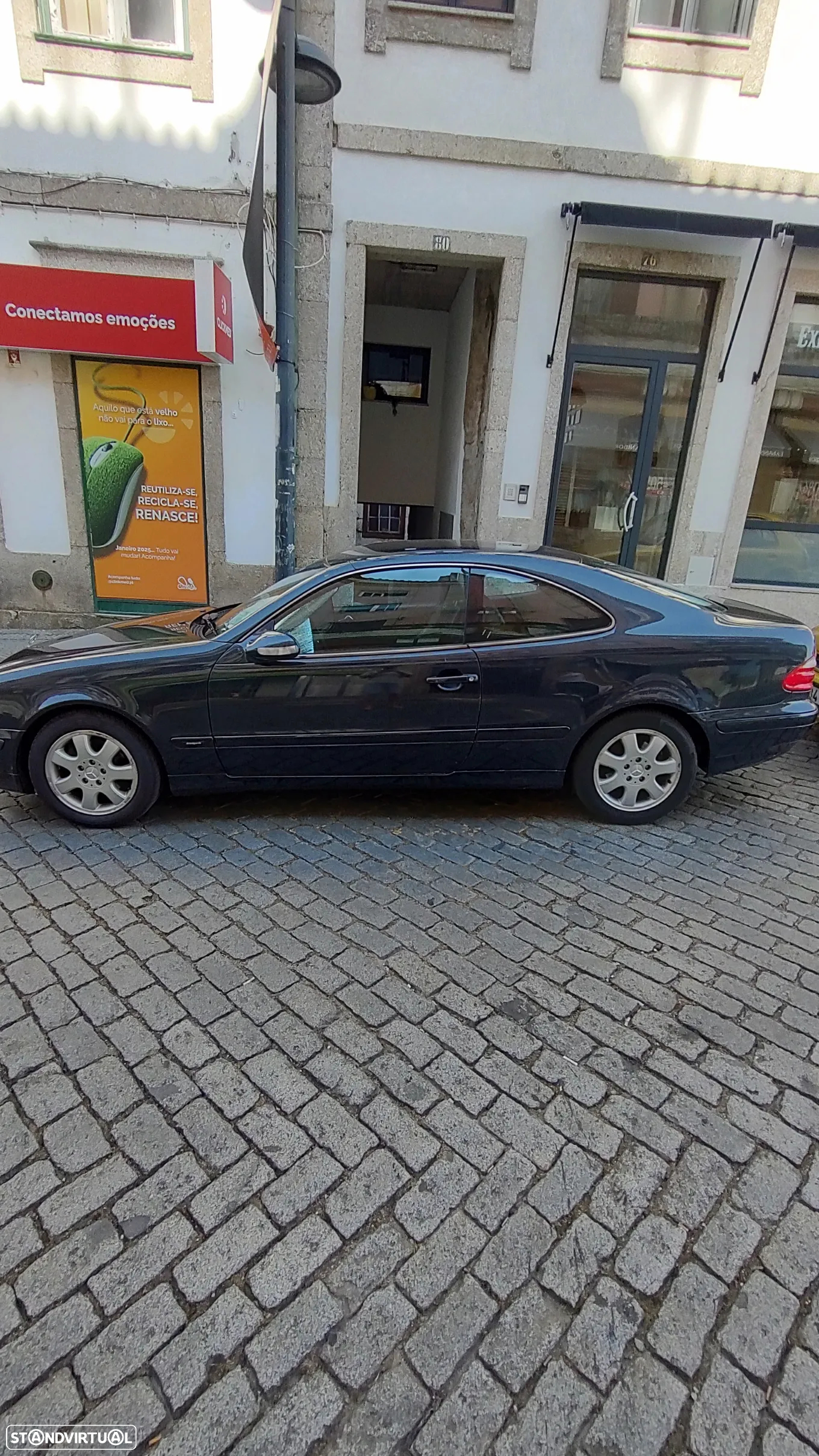 Mercedes-Benz 200 - 3
