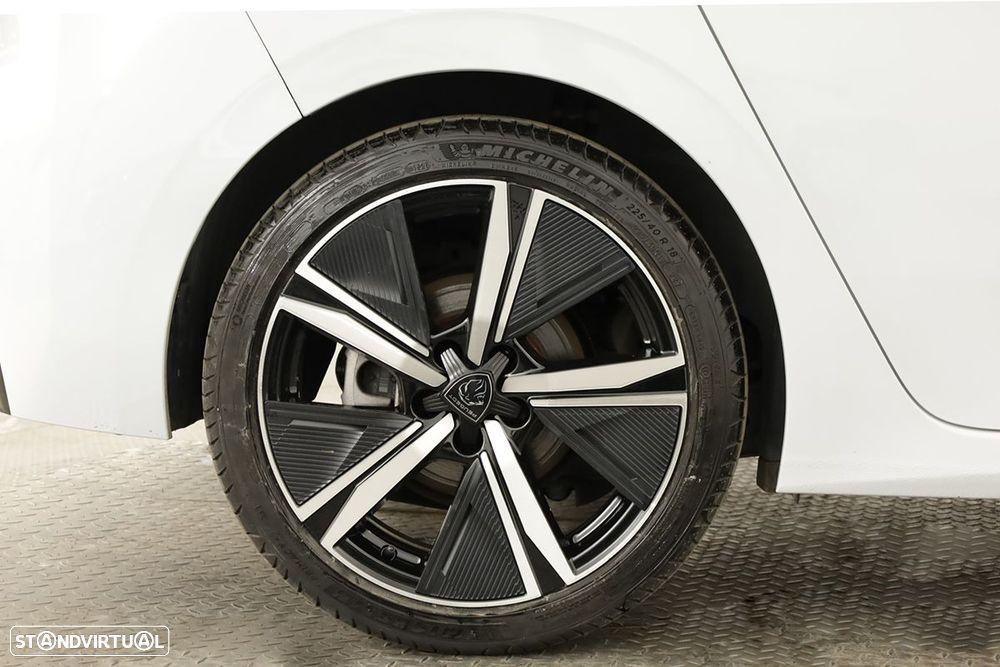 Peugeot 308 1.2 PureTech GT EAT8 - 5