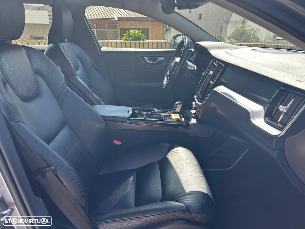 Volvo V60 2.0 T6 AWD TE Inscription Expression - 22