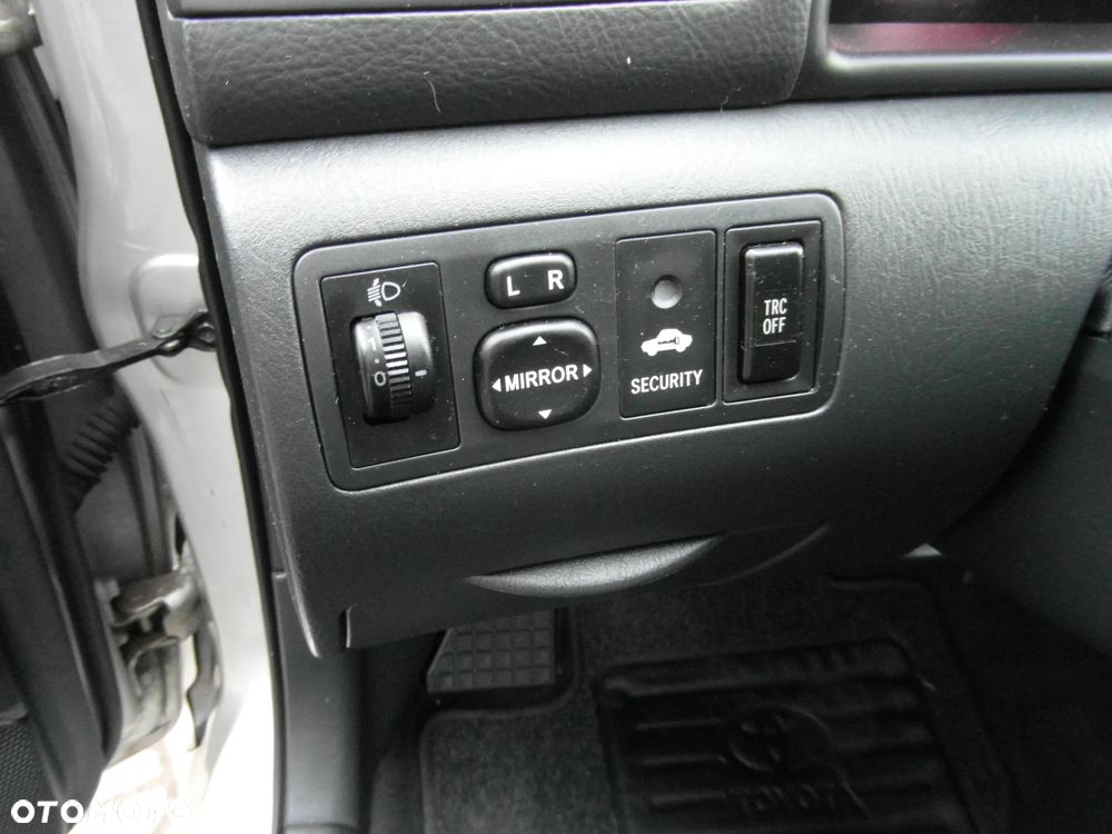 Toyota Corolla 1.6 VVT-i Automatik Edition - 25