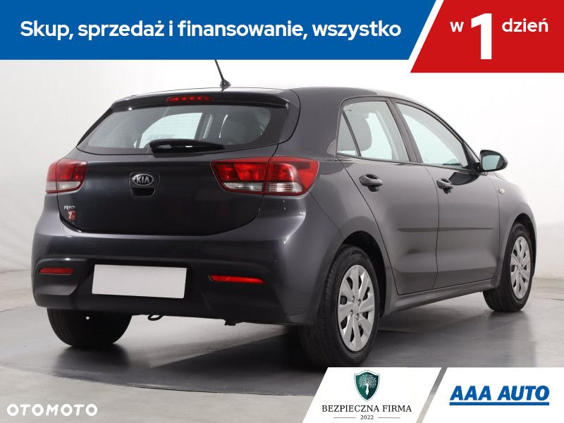 Kia Rio - 6
