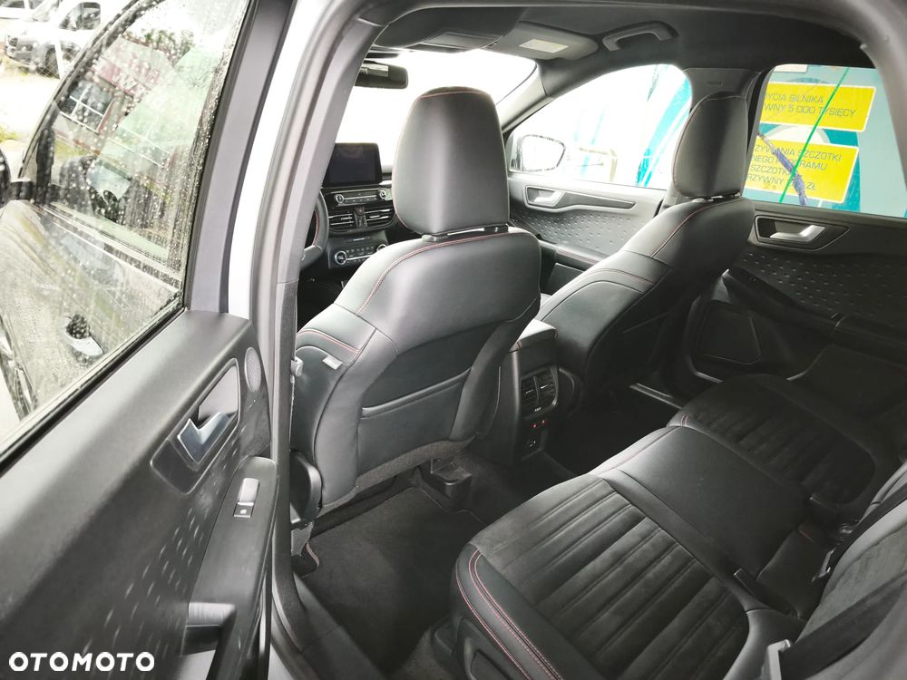 Ford Kuga 2.0 TDCi 4x2 ST-Line - 12