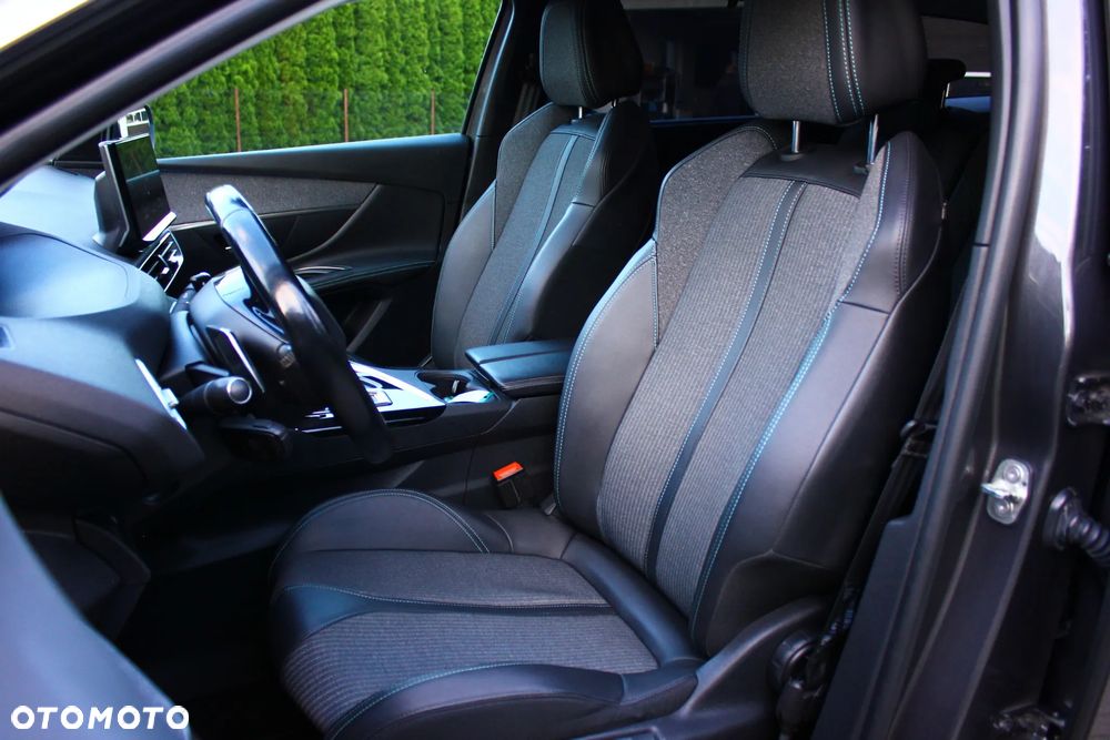Peugeot 5008 BlueHDi 180 EAT8 Allure - 22