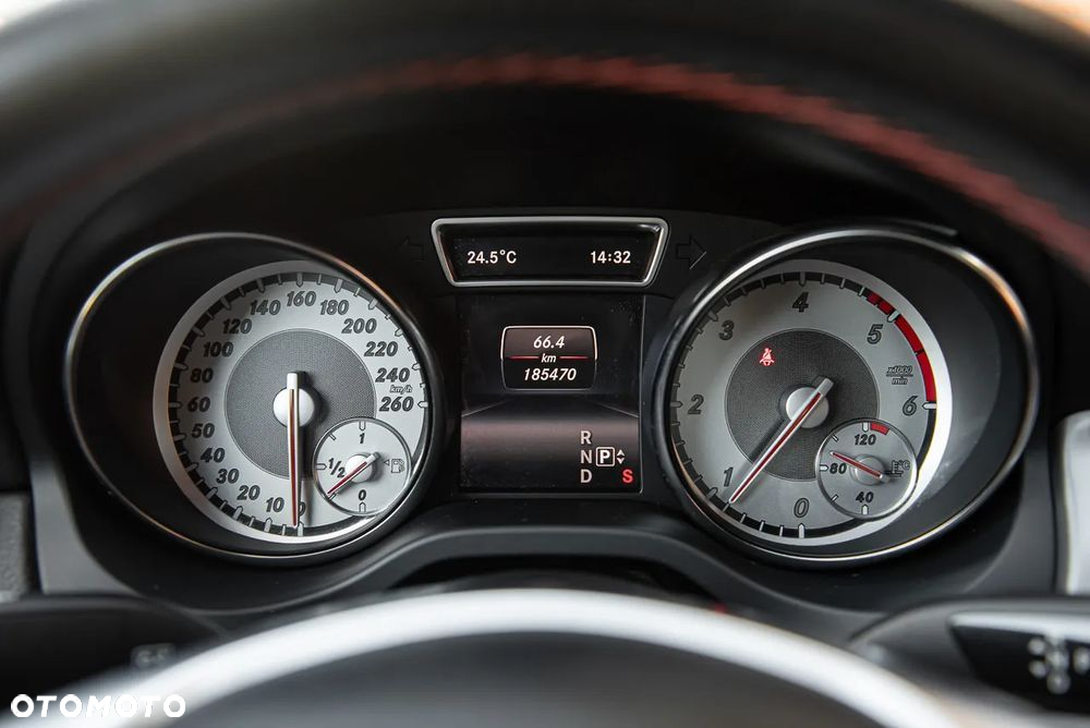 Mercedes-Benz CLA 220 d 7G-DCT AMG Line - 23