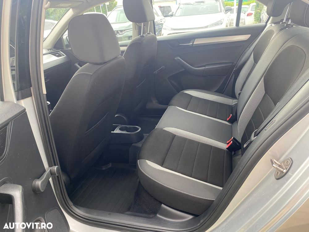 Skoda RAPID 1.6 TDI Style - 11