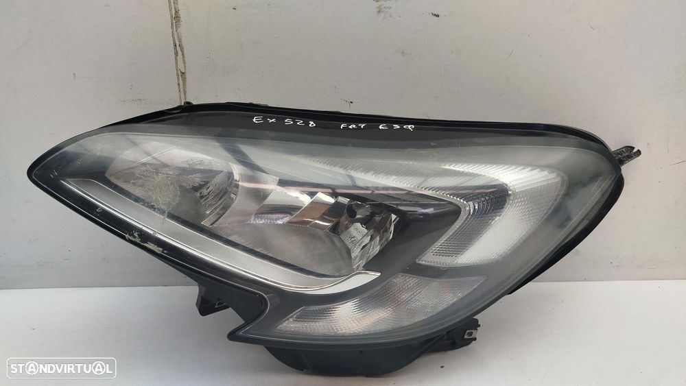Ótica / farol esquerda OPEL Corsa E - 1