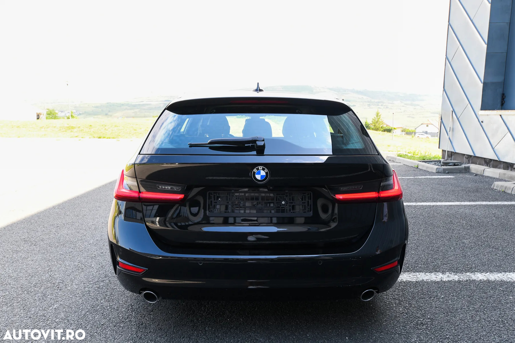 BMW Seria 3 318d Touring Aut. - 19