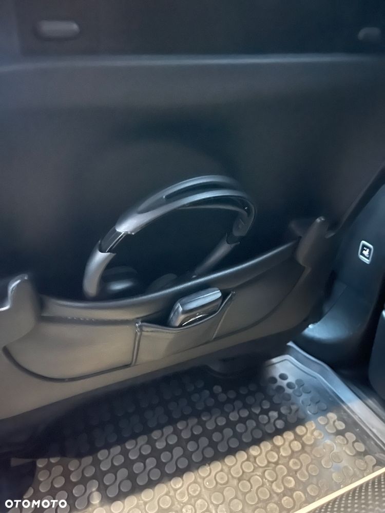 Chrysler Pacifica - 17