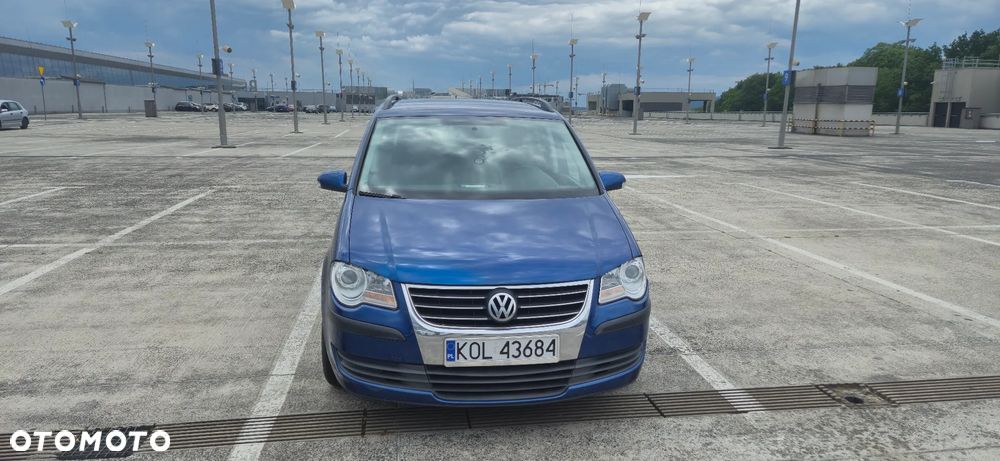Volkswagen Touran 1.6 Conceptline - 3