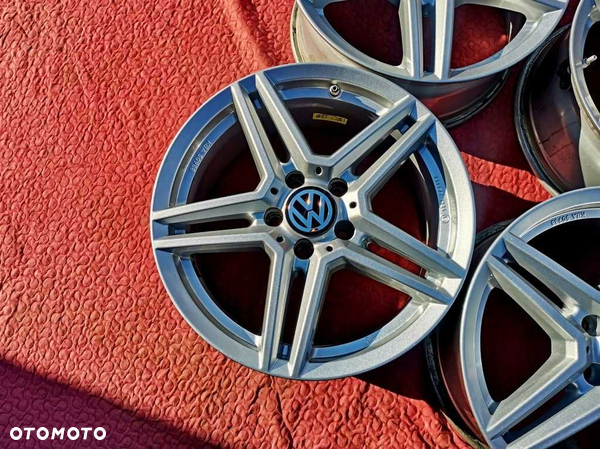 ALUFELGI 17' VW Golf V VI VII Touran Passat Sharan Jetta ET40 - 5x112