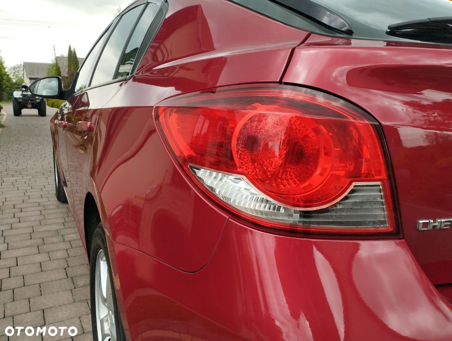 Chevrolet Cruze 1.8 LT - 16