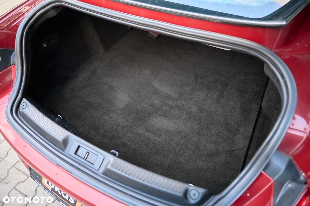 Renault Laguna 3.5 V6 Initiale - 30