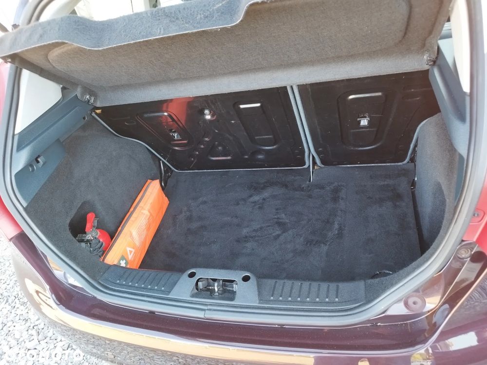 Ford Fiesta 1.4 Autom Trend - 25