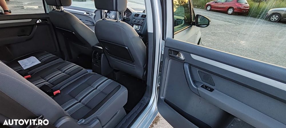 Volkswagen Touran 1.6 TDI DPF BlueMotion Technology MATCH - 10