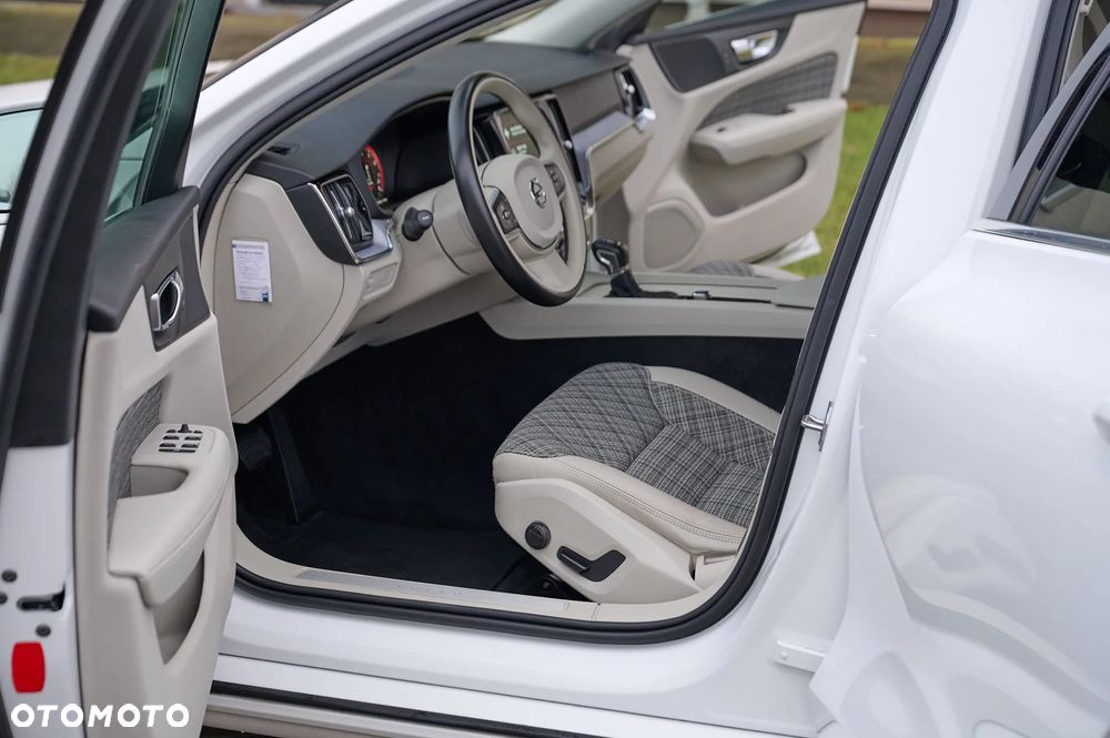 Volvo V60 - 25
