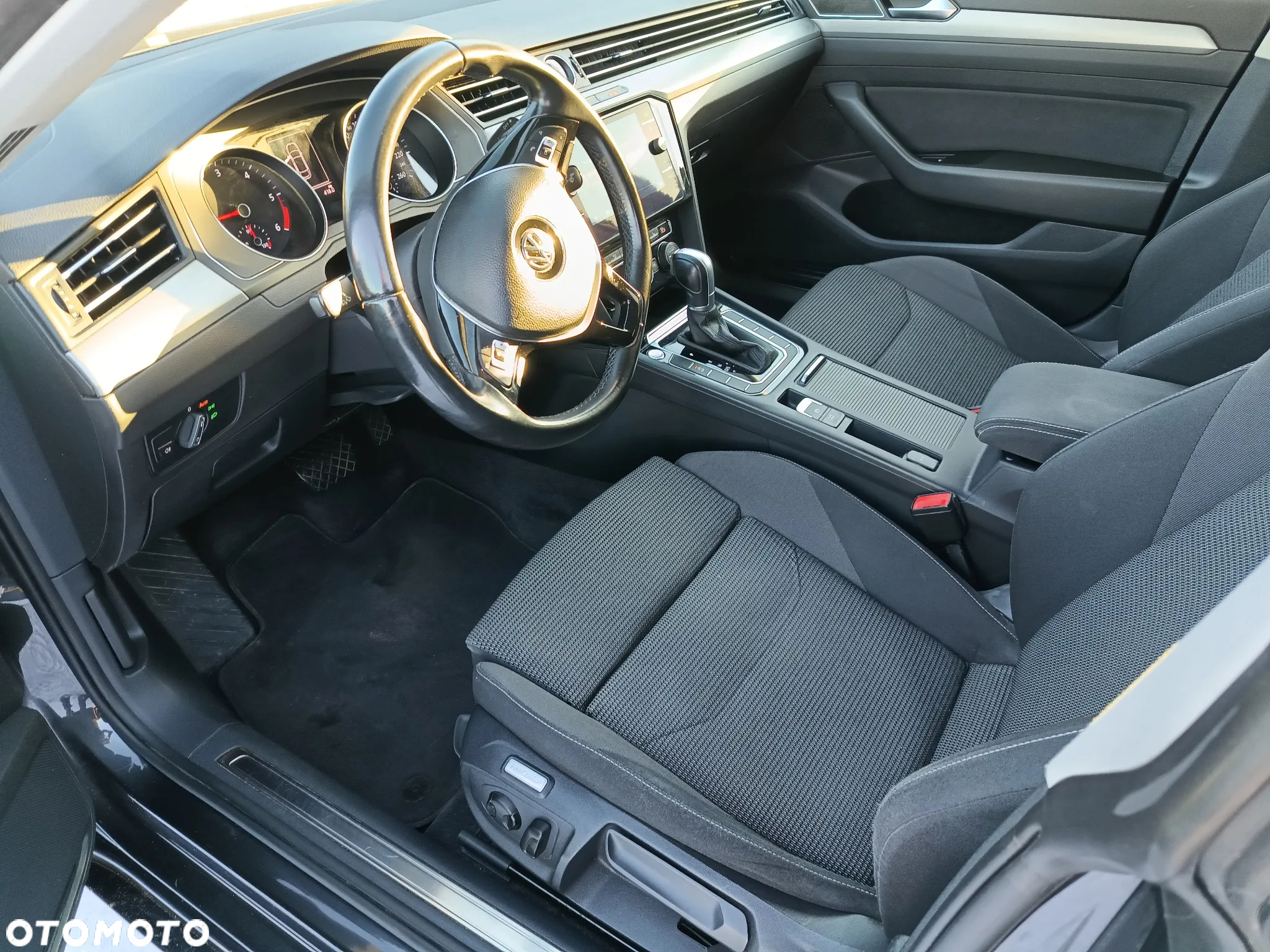 Volkswagen Arteon 2.0 TDI SCR Essence DSG - 17