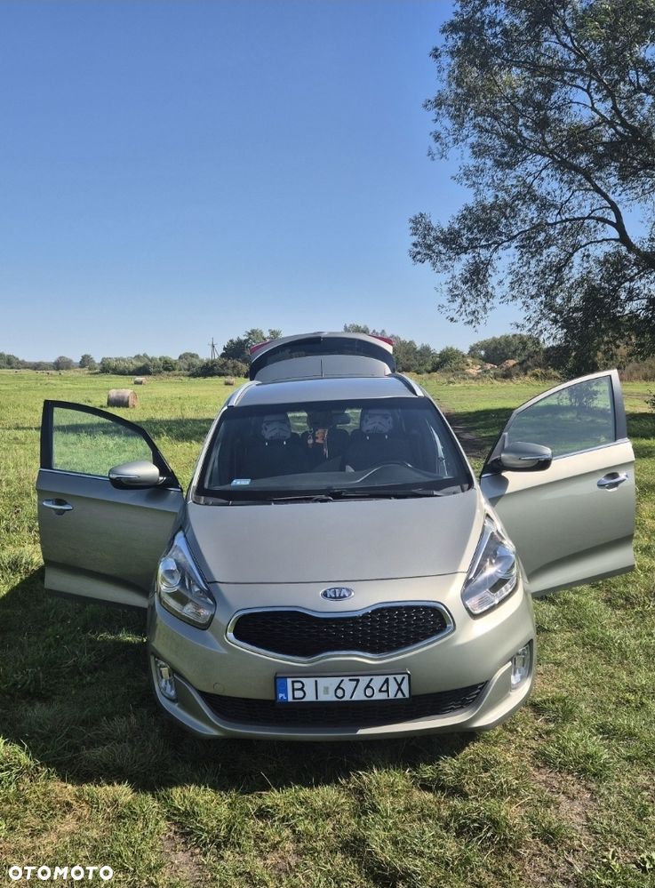 Kia Carens - 1