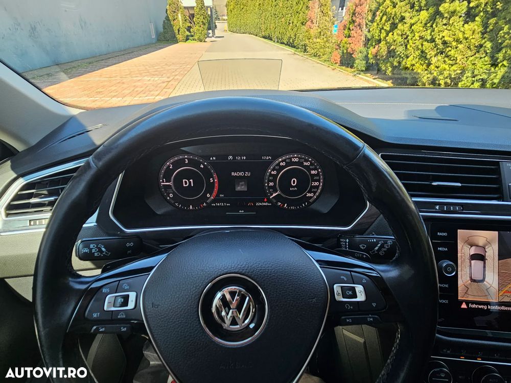 Volkswagen Tiguan - 17