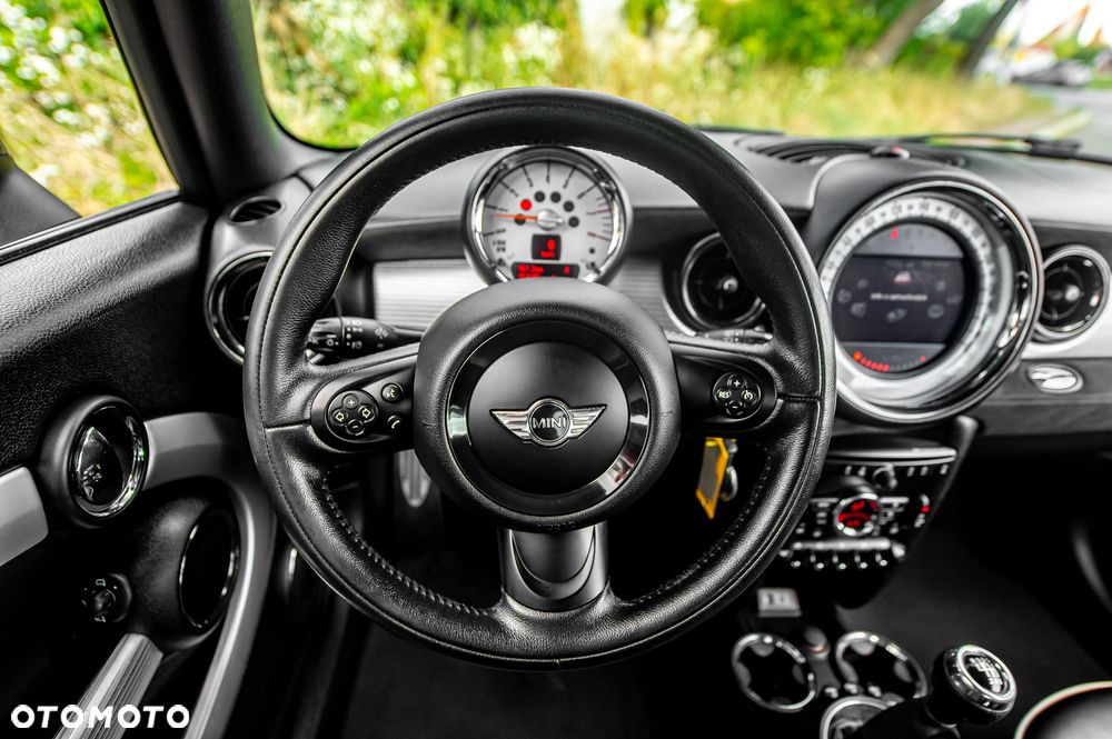 MINI Cooper S 50 Camden - 24