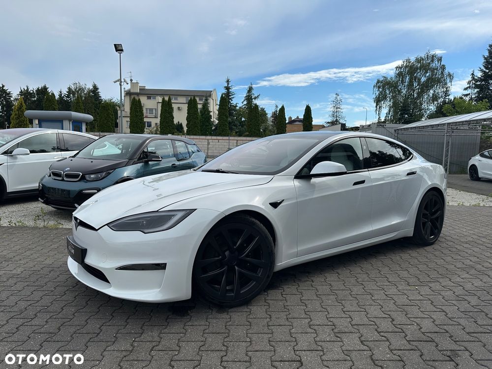 Tesla Model S - 7