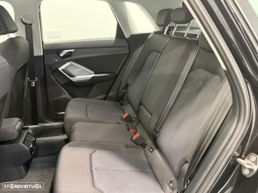 Audi Q3 45 TFSIe S tronic - 5