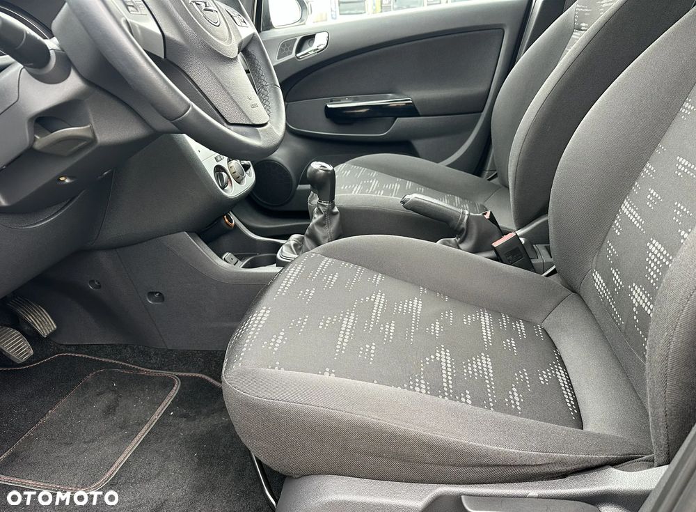 Opel Corsa 1.4 16V Satellite - 15